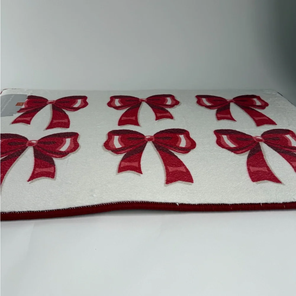 Red Bow Soft Memory Foam Accent Bath Rug 21X34”